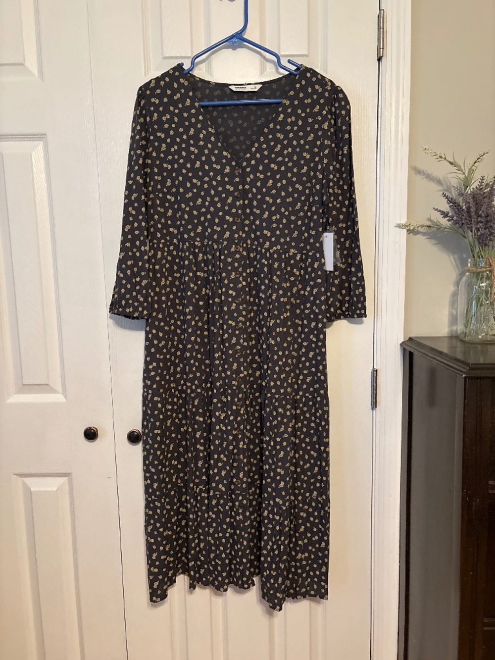 Sonoma Gray midi dress with yellow floral. NWT M